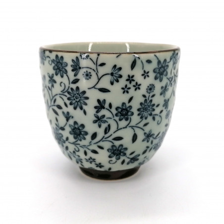 japanese teacup in ceramic SUÎTO blue flowers patterns